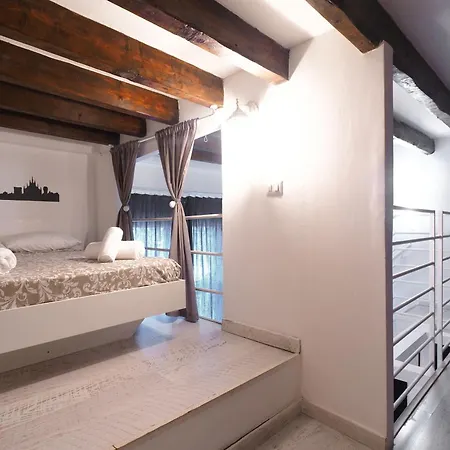 Apartamento Primopiano - Schiaparelli A Flat *