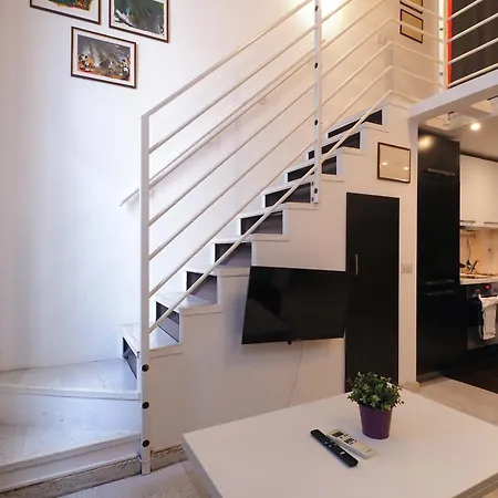 Primopiano - Schiaparelli A Flat 밀라노