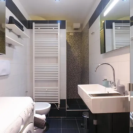 Primopiano - Schiaparelli A Flat Apartamento