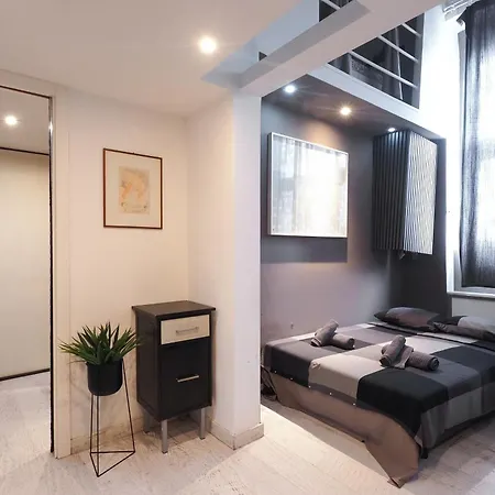 Apartamento Primopiano - Schiaparelli A Flat