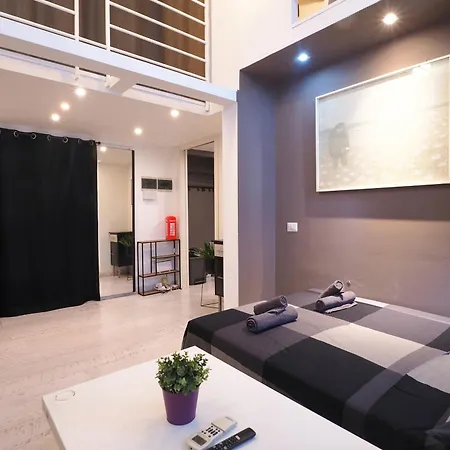 Primopiano - Schiaparelli A Flat Apartamento